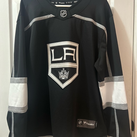 Fanatics Other - Fanatics Black and Silver NHL Breakaway Jersey Medium NWT
